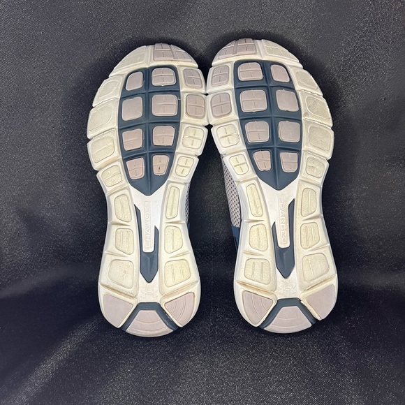 Under Armour Women’s SpeedForm Fortis Charged - Picture 4 of 7